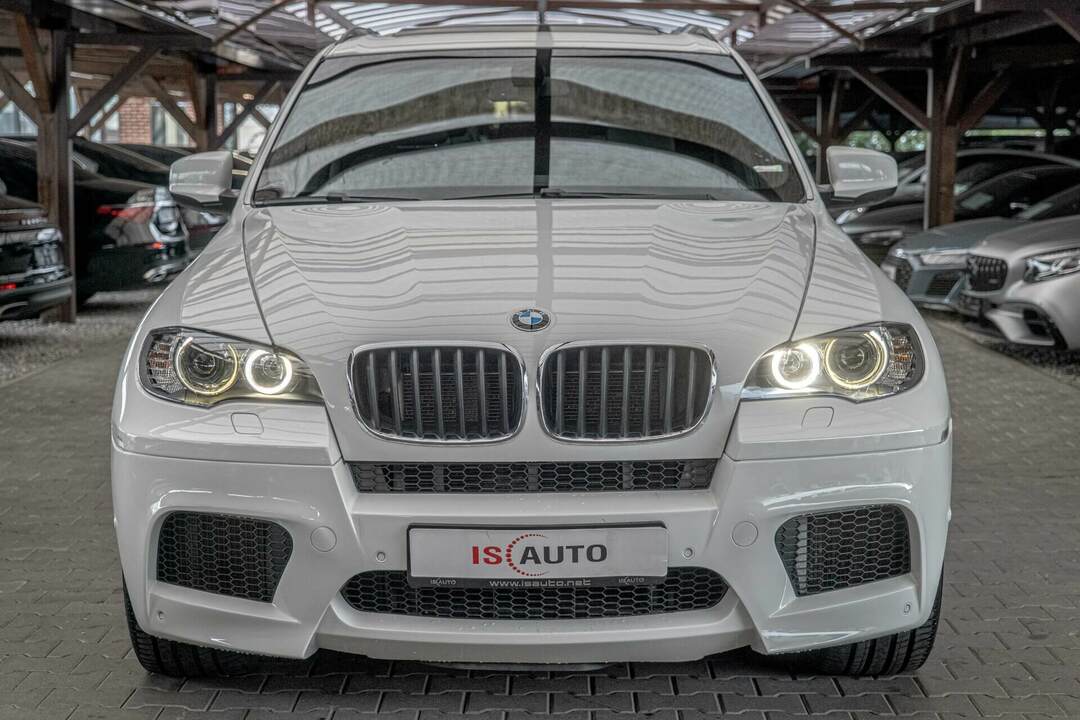 BMW X5M PDC/HuD/BiXenon/Soft Close/Камера/Adaptive Drive BMW X5M PDC/HuD/BiXenon/Soft Close/Камера/Adaptive Drive