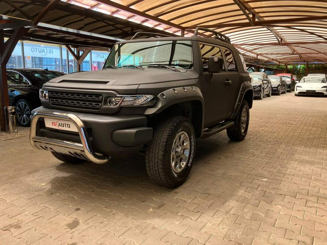 Toyota Fj Cruiser V6 4.0/AWD/LPG/Климатик/Андроид Toyota Fj Cruiser V6 4.0/AWD/LPG/Климатик/Андроид