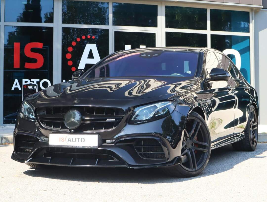 Mercedes E63 S V8/4Matic/Carbon/Burmester/Камера/Дистроник/ Mercedes E63 S V8/4Matic/Carbon/Burmester/Камера/Дистроник/