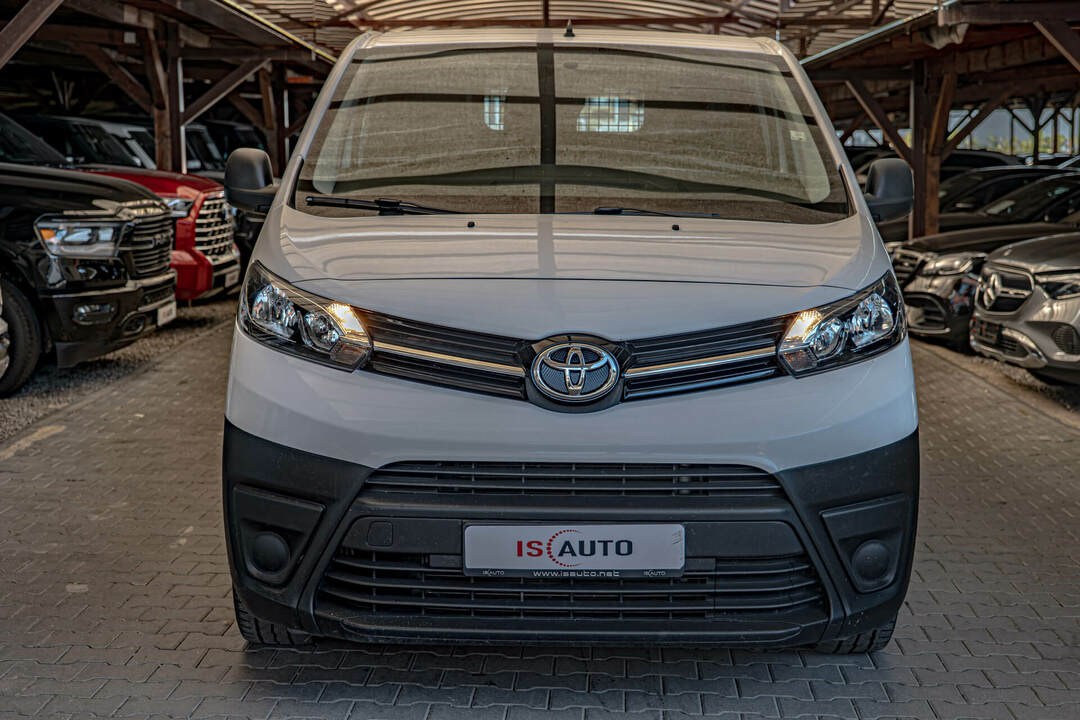 Toyota Proace City Verso 1.6D-4D/Товарен Toyota Proace City Verso 1.6D-4D/Товарен